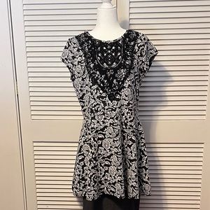 Adorable floral black and print midi dress